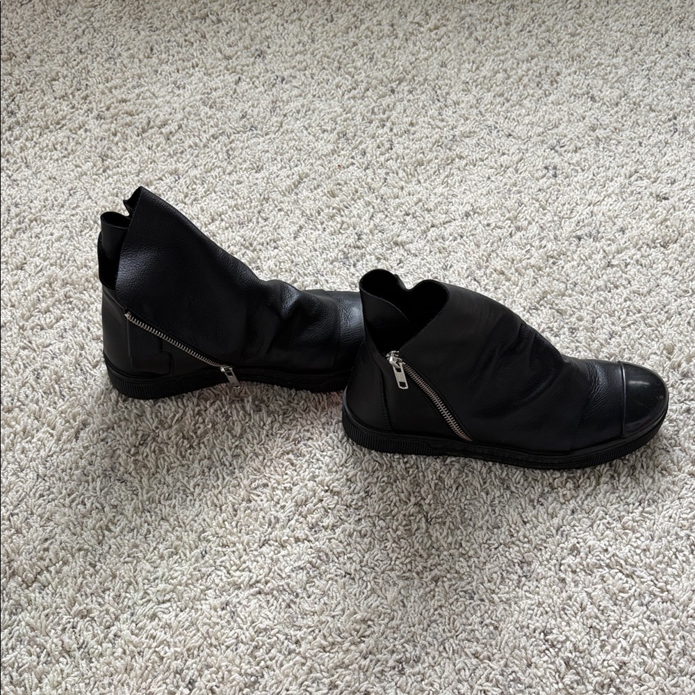 Black Leather Zippered Boots for Women Marcella NY 7
